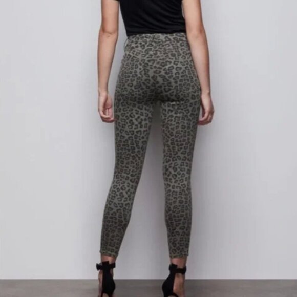 Good American Lucky Leopard Skinny Jeans Gray High Rise Stretchy Sz 10 - Picture 2 of 7